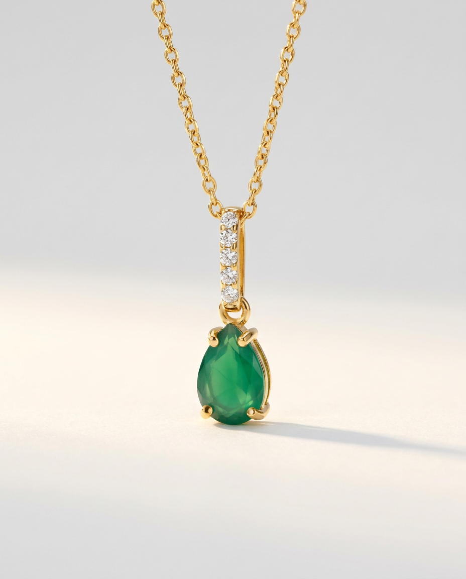 Ondine Fine Birthstone Necklace · May · Green Onyx · 18k Gold Vermeil