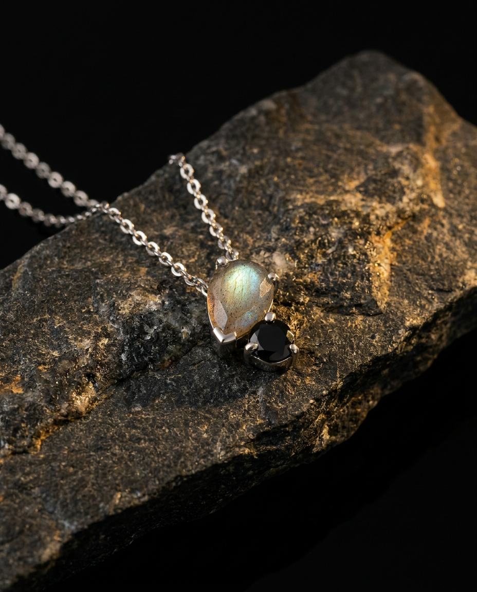 Toi & Moi Necklace · onyx