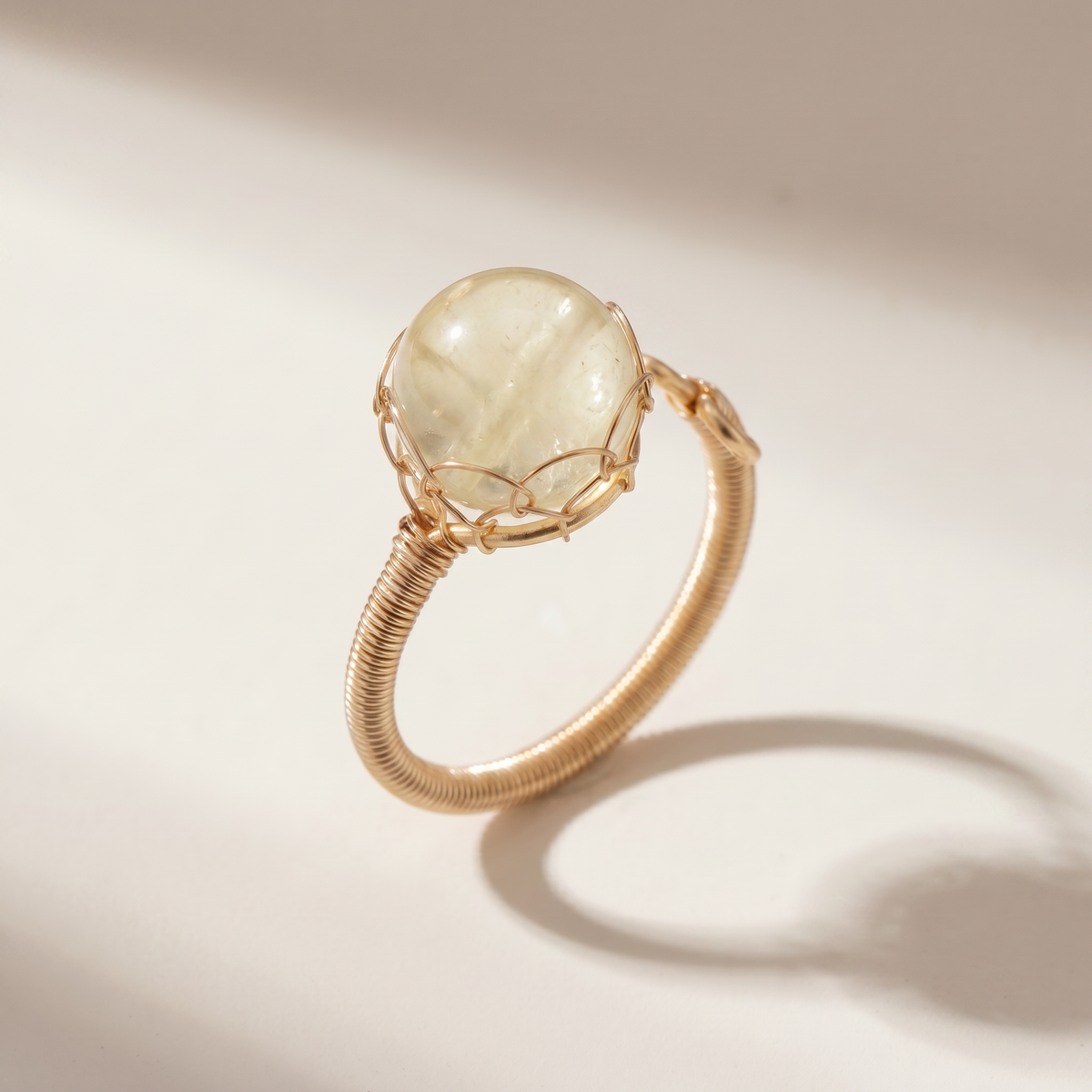 Calla Ring - Lemon Quartz
